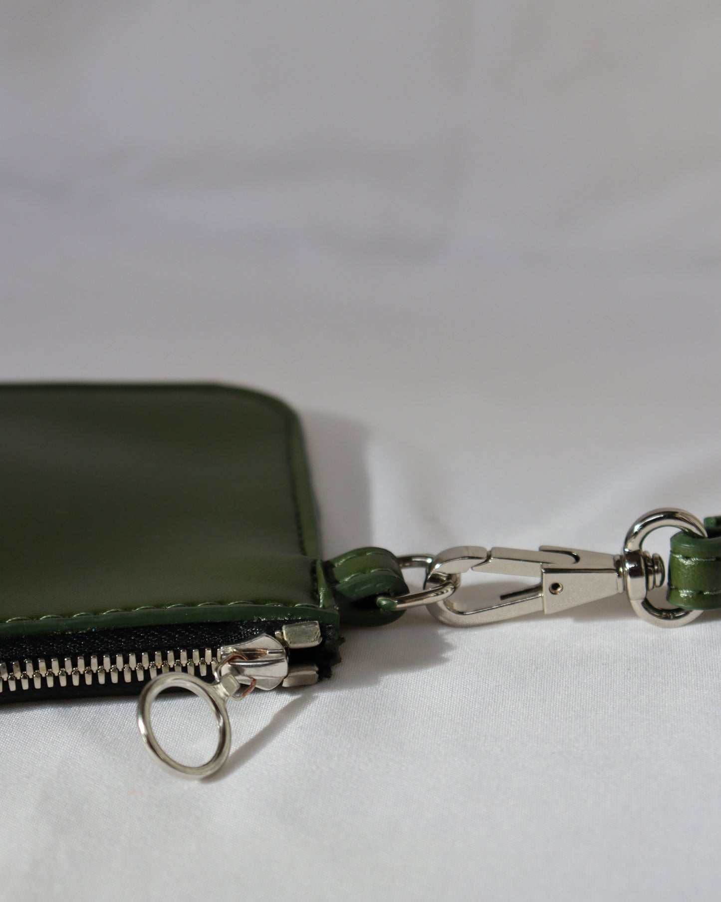 CACTUS LEATHER WRISTLET - CLASSIC WRISTLET